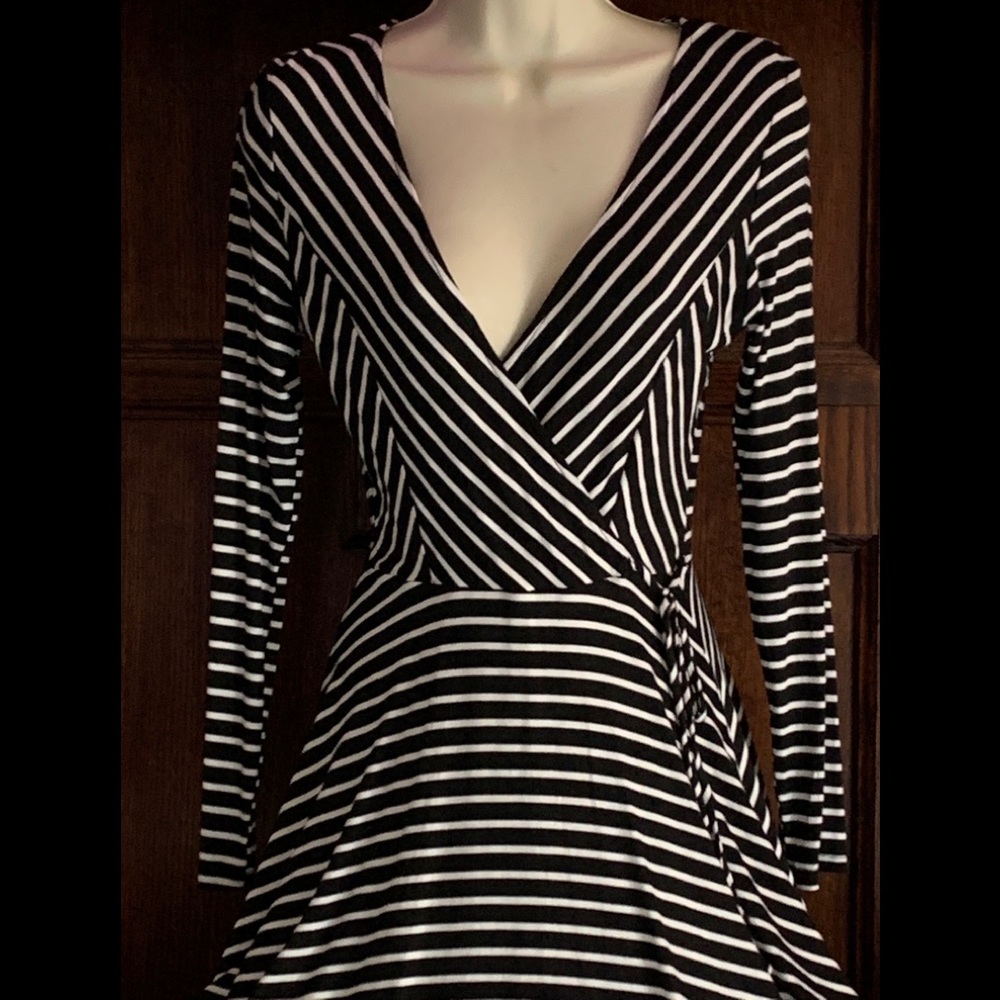 🖤 NWT Good Luck Gem Striped Dress 👗 - Picture 4 of 5